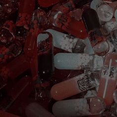 Pill Astetic, Pills Aesthetique Dark, Pill Bottles Aesthetic, Art Bizarre, Happy Pills, + Core + Aesthetic, Grunge Photography, Creepy Cute