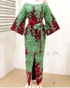 Custom Outfits, Mode Prints, Long African Dresses, Ankara Dress Styles, African Dresses Modern, Ankara Gown Styles, Gaun Fashion, African Wear Dresses, Afrikaanse Mode