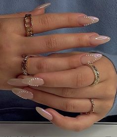 Nail Art Elegant, Nails Ideas Short, Prom Nails Silver, Birthday Nail, May Nails, Gold Glitter Nails, Elegant Birthday, Nails Red, Nails Black