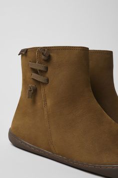 Peu  by Camper Barefoot Boots Women, Barefoot Boots, Camper Shoes, Walking Barefoot, Ankle Boots For Women, Women's Ankle Boots, Old Shoes, Shoes Heels Wedges, Spring Summer Collection