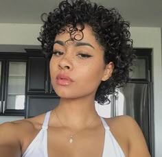 Super Short Curly Hairstyles, Really Short Curly Hair, Short Curly Hair Black Women, Curly Cuts, Short Curly Hairstyles For Women, Short Natural Curly Hair, Curly Pixie Haircuts, Natural Hair Short Cuts