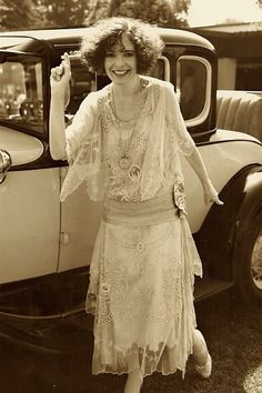 1920s Wealthy Fashion, Pictures From 1920s, 1920s Flapper Photos, The Flapper 1920s, 1900-1920 Fashion, 1920s Romani Fashion, Real Flappers 1920s, 1920s Fashion Photos, 1920s Actresses Fashion