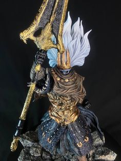 The Nameless King Statue, Dark Souls Figurines, Best Gift for Gamer, Gamer Room Decoration Handmade professional painting Gamer Room Decor for souls fan  Safety package and express delivery Always exchange and return 18 inches height  (with sword) Nameless King, Paint Games, Gift For Gamer, Gamer Room Decor, Professional Paintings, Gamer Room, Elden Ring, Game Room Decor, Gamer Gifts