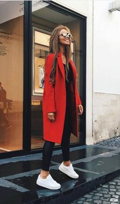 Fall Outfits | Cute fall outfits | Fall Outfits for women | Fall outfits for girls| Vsco fall outfits #falloutfits #fallideas Outfit Miercoles, Vsco Fall Outfits, Red Coat Outfit Winter, Red Trench Coat Outfit, Trench Coat Outfit Winter, Beige Coats, Red Coat Outfit, Artist Hue