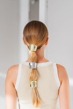 Elevate your style with the Modern Muse Ponytail Cuff Cover. This sleek irregular silhouette in shimmering gold or cool silver adds instant sophistication to your everyday ponytail. It's the effortless upgrade your hair deserves. Hair Accessories For Pony Tail, Ponytail Accessories Balls, Ponytail Hair Accessories, Everyday Ponytail, Hair Cuff, Prince Hair, Tail Hairstyle, Modern Muse, Golden Hair