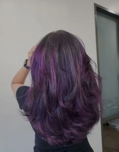 Back to School Beauty: Cute Hairstyles to Start the Year Right! (#5) Medium Length Haircut Purple, Dark Purple Layered Hair, Plum And Blue Hair, Black To Purple Balayage, Curtain Bangs Purple Hair, Purple Mid Length Hair, Black Hair With Plum Highlights, Brown And Purple Balayage, Calico Hair Purple