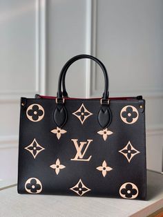 LOV2 Bags - Fashion Bags 2839 Most of the Bags comes with dust bag, tags with A+ Excellent Quality; Contact us if you've any questions in your mind. Onthego Mm, Louis Vuitton Fashion, Classic Handbags, Monogrammed Leather, Lady Dior Bag