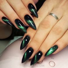 Nails Acrylic Almond, Best Nail Designs, Nails Dark, Stiletto Nail Art, September Nails, Green Nail Designs, Nails Prom, Nails Green, Nails Halloween