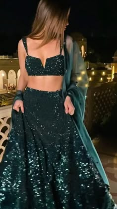 Green Lehenga Choli, Lehenga Choli Designs, Lehenga Choli For Women, Choli For Women, Blouse Details, Green Lehenga, Traditional Indian Dress