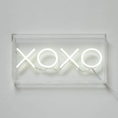 white White Neon Lights Aesthetic, Xoxo Aesthetic, Xoxo Neon Sign, College Ipad, Dorm Items, White Neon Sign, Cowgirl Room, White Aesthetics, Neon White