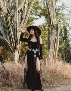 Gothic Cowgirl Costume, Black On Black Cowgirl Outfit, Black Cowgirl Dress Outfit, Western Fashion Wedding Guest, Country Black Dress Outfit, Cowgirl Dress Photoshoot, Western Curvy Outfits, Black Western Fashion, Alternative Cowboy Aesthetic