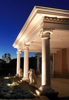 Image of a building lit-up with NiteLites outdoor lighting. Led Outdoor Lighting