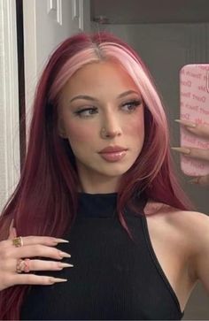 hair colour Pink Money Piece, Chi Hair, Pink Money, Prettiest Celebrities, Wine Hair, Red Hair Inspo, Hair Color Streaks, Money Piece, Pretty Hair Color