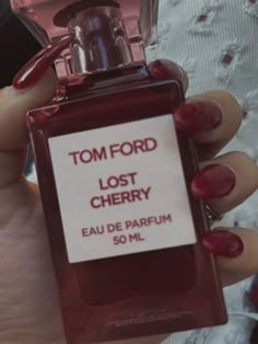 Coca Cola Cherry, Tom Ford Lost Cherry, Stile Kendall Jenner, Lost Cherry, Loving Him Was Red, I See Red, Cherry Cola, Dark Feminine Aesthetic, Perfume Collection