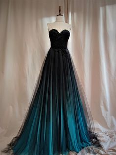 Elegant Ombre Prom Dress, Elegant Ombre Dress For Prom, Date Dress Romantic, Colorful Wedding Dress, Wedding Jumpsuits, Forest Wedding Dress, Goth Wedding Dresses, Ombre Wedding Dress, Ombre Prom Dresses