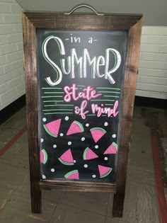 a chalkboard sign that says, i'm in a summer state of mind