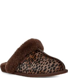 UGG Scuffette Caspain Spotted Animal Print Calf Hair Slippers #ugg #slippers #animal #fashion #style #trend Spotted Animals, Women's Shooting, Women Slippers, Walking Boots, Fishing Outfits, Hip Bag, Shop Mens Clothing, Calf Hair