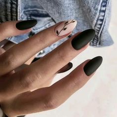 Spring Nail Color, Ring Finger Nails, Witchy Nails, Wedding Nails Glitter, Spring Nail Designs, Edgy Nails, Matte Nails Design, Minimal Nails