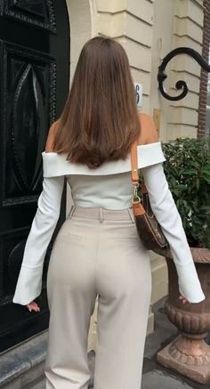 Street Outfit Effortlessly Chic Outfits, Neue Outfits, Casual Day Outfits, Elegante Casual, Causual Outfits, Street Outfit, Edgy Outfits, Classy Women, Looks Vintage