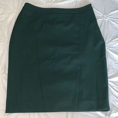 Nwt The Limited Hunter Green Pencil Pencil Skirt. Skirt Was An Online Exclusive And Couldn’t Get In Stores. Size 4. Great With A Blouse Or Sweater For Work Or Out. Zips Along Side Of Skirt Shell: 67% Polyester 29% Viscose 4% Spandex Lining: 100% Polyester Fitted Green Mini Skirt For Work, Elegant Fitted Green Skort, Green Workwear Skirt, Green Fitted Mini Skirt For Work, Stretch Pencil Skort For Workwear, Green Lined Skirt For Formal Occasions, Formal Green Lined Skirt, Green Skort For Workwear, Green Fitted Mini Skirt For Office