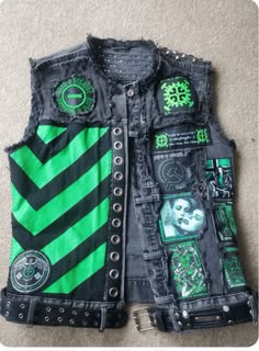 Diy Goth Clothes, Punk Style Outfits, Punk Culture, Kei Visual, Alt Clothes, Diy Jacket