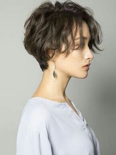 Pixie Haircut Shaggy, Really Short Haircuts For Round Faces, Short Hair Styles For Women Pixie, Short Haircut For Thick Hair Round Faces, Pixel Haircut, Short Hairstyle Women Thick Hair Low Maintenance, 90s Short Hairstyles, Hair Catalog