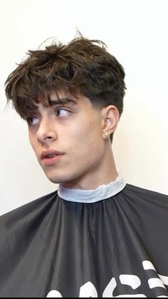 Front Fringe Hairstyles Men, Sam Zia Haircut 360, Fringe Haircut Men Straight Hair, Sam Zia Haircut, Men’s Hairstyle Fringe, Fringe Men Hairstyle, Tapper Fade Alto, Fade Cut Men, Hair Styles For Men With Straight Hair