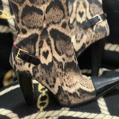 Gorgeous Roberto Cavalli Animal Print Boots In Size 7 With Zipper On The Side Leather Trim Hill Is 4,5 Tall Western Sexy Style In Used But Good Condition No Box No Return All Sale Are Final Fitted Leopard Print Boots With Round Toe, Animal Print Boots, Print Boots, Roberto Cavalli, Shoes Heels Boots, Leather Trim, Black And Tan, Leather Trims