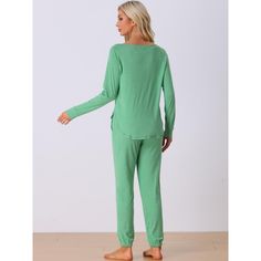 2-piece tracksuit set including a long-sleeve sweatshirt and jogger pants with pockets. The soft knit fabric offers comfort and luxury wear, making it perfect for both casual and loungewear outfits. This tracksuit set for women is fashionable, soft, stretchy, lightweight, breathable, and comfortable to wear at home. It also creates a casual look for outings such as shopping or going to a coffee shop. Additionally, it can be a perfect gift for your mom, wife, daughter, or girlfriend, serving as l Casual Winter Sleepwear For Relaxation, Cotton Long Sleeve Leisure Sleepwear, Cotton Long Sleeve Sleepwear For Leisure, Comfortable Long Sleeve Casual Sleepwear, Casual Long Sleeve Comfortable Sleepwear, Green Crew Neck Sleepwear For Lounge, Winter Loungewear Set With Relaxed Fit, Comfortable Long Sleeve Tops For Loungewear, Relaxed Fit Loungewear Sets For Winter