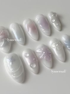 Elevate your style with this exquisite set of press-on nails featuring a soft, pearlescent finish. Korean Inspired Nails, Cute Korean Nail Designs, Nails Korean Style, Cute Trendy Nails, Nails Elegant, Nails Trending, Nails Luxury, Trending Nails