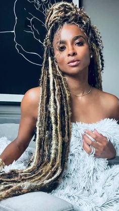 Hair Pineapple Hairstyle, Blonde Dreads, Protective Hairstyles For Natural Hair, Hey Boo, Faux Locs Hairstyles, Afro Textured Hair, Box Braids Styling, Locs Hairstyles