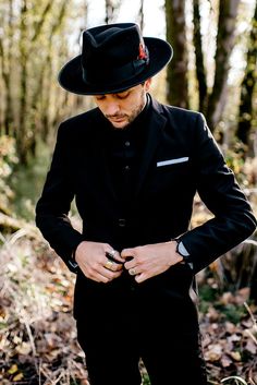 Autumn Elopement, Black Groom, Outfit Suggestions, All Black Suit, Casual Grooms, Roll Dress, Autumn Bride, Portland Wedding Photographer