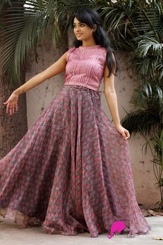 Indo Western Gowns, Simple Dress For Girl, Silk Gowns, Western Gowns, Party Wear Gowns, Simple Frock Design