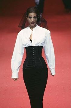 Elsa Benitez, Corset Shirt, Stage Outfits, Bella Hadid, Fashion Killa