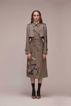 Fancy Closet, Fall Fashion Coats, Lauren Bacall, Coat Design, Winter Mode, Fashion 2018, 가을 패션, Fall Fashion Trends, Fashion Show Collection