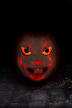 easy pumpkin carving ideas Cool Simple Pumpkin Carvings, Scary Pumpkin Carving Easy, Easy Kids Pumpkin Carving, Tiny Pumpkin Carving Ideas, Bumpy Pumpkin Carving Ideas, Easy Pumpkin Carving Ideas Scary, Pumpkin Carving 2024, Girl Pumpkin Carving, Pumpkin Ideas Scary