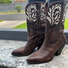 Excellent Condition Wore 2 Times. Dan Post Western Boots All Leather Including The Soles. 8 1/2 M Style Dp4322. 3 - 3 1/2 Inch Heel Brown. Dan Post, 2 Inch Heels, Distressed Leather, Heel Boots, Western Boots, Shoes Heels Boots, Shoes Women Heels, Heeled Boots, Shoes Heels