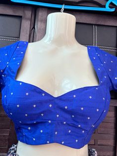 #blouses #sareeblouseinspiration #saree #instagram #fashionista Sweet Heart Neck Blouses, Heart Neck Blouse, Sweet Heart Neck, Long Gown Dress, Indian Blouse, Blouse Work, Blouse Work Designs, Crochet Blouse, Satin Blouse