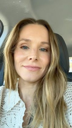 kristen bell on Instagram Kristen Bell Nobody Wants This Hair, Kristen Bell Hair 2024, Kirsten Bell Hair, Kristin Bell Hair, Kristen Bell Hair, Kristin Bell, Long Haircuts, Hair 2024