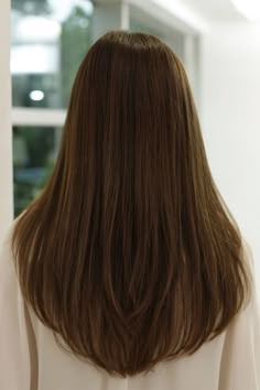 U-shape haircut for thin hair: Try this trend to make your hair gorgeous, thick and shiny ! V Shaped Haircut, Women Haircuts Long, Haircuts Straight Hair, Short Hairstyle, Long Straight Hair