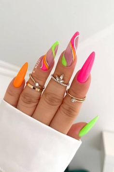 50+ Cute Simple Summer Nails To Try This Season Vacation Nail Ideas Simple, Summer Nail Art Ideas, Simple Summer Nails, Swirl Nails, Nail Collection, Summer Nail Art, Nails Trends, Simple Summer, Vacation Nails