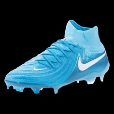 the nike vapor soccer cleat is blue and has white lettering on it's upper