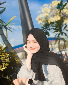 Outfit Ideas Muslim, Cute Couples Photography, Hijab Ootd, Fashion Muslim, Best Poses For Pictures, Islamic Girl, Amazing Pics, Hijab Fashion Inspiration, Muslim Girls