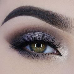 Paulina @miaumauve @tartecosmetics...Instagram photo | Websta (Webstagram) Makeup Cantik, Smokey Eye Makeup Look, Christmas Eye Makeup, Makeup Smokey, Purple Smokey Eye, Fixing Spray, Purple Makeup, Bridal Makeup Looks