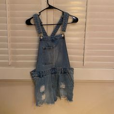 Denim Overall Never Worn Great Jean Material #Vintage #Jean #Denim #70s #Overall Jean Material, Jean Overalls, Jeans Material, Denim Overalls, Blue Denim, Overalls, Color Blue, Size 2, Women Jeans