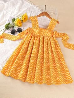 Kids Dress Wear, Couture Mode, Dress Indian Style, Dress With Bow, Fashion Sewing, Kids' Dresses