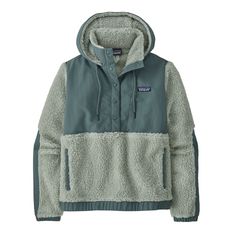 Better than new—Worn Wear allows you to trade in, repair and buy used Patagonia® clothing and gear. Browse used or trade in today at WornWear.com. School Outfit Board, Outdoor Wear Women, Patagonia Outfit, Patagonia Fleece, Granola Girl, Stuffed Shells, Work Wear Women, Fall Fits, Womens Fleece