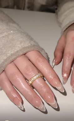 Almond French Tip Sparkle, Formal Nails Acrylic Almond, Grad Nails Acrylic Almond, Sza Aesthetic Nails, Grad Nail Ideas Simple, Nails Acrylic For Graduation, Elegant French Tip Nails Almond, Silver Almond Nails Designs, Nude Nails With Silver Design