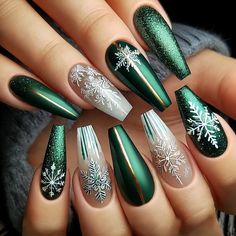 AI generated Xmas Nails Christmas Green, Winter Green Nails Acrylic, Winter Christmas Nails Green, 2024 Christmas Nail Designs, Green Christmas Nails Designs, White And Green Christmas Nails, Green Snowflake Nails, Grinch Acrylic Nails