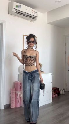 Mode Inspo, Waist Jeans, Outfit Style, Mode Inspiration, Teen Fashion Outfits, Fashion Killa, Teen Fashion, Look Fashion